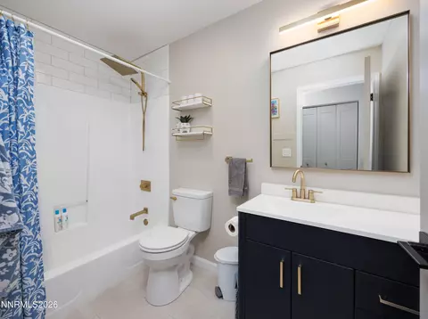 Bath - 4115 Cimarron Rd, Fallon, NV 89406 photo 2 of 3