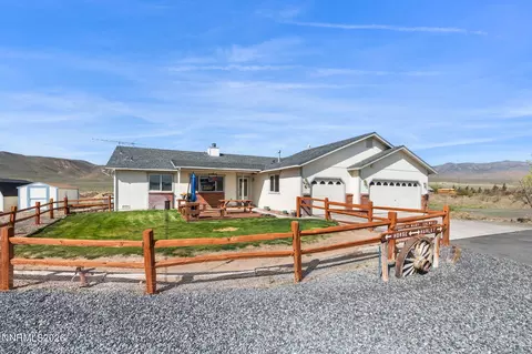 219 David Ave, Stagecoach, NV 89429