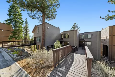 133 Holly Ln, Stateline, NV 89449