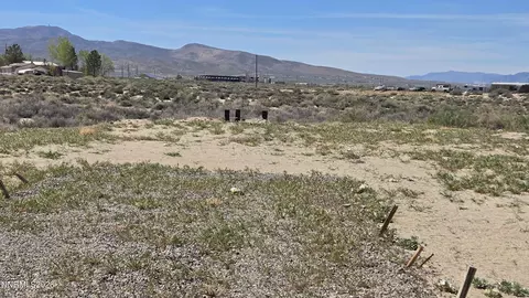3535 Cedar St, Silver Springs, NV 89429