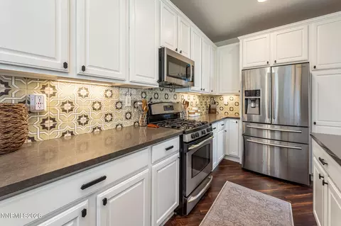 Kitchen - 421 Alysheba Ct, Reno, NV 89521 photo 5 of 6