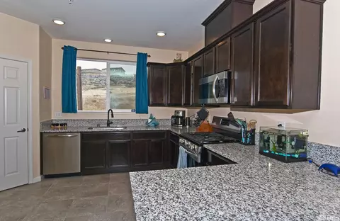 3006 Sterling Ridge Cir, Sparks, NV 89431