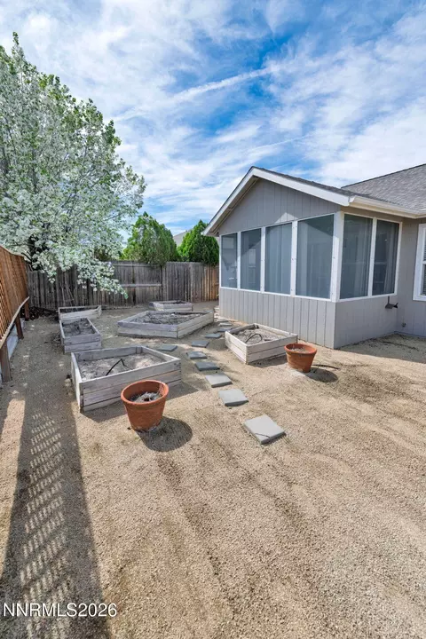 Exterior - 794 Karry Way, Fallon, NV 89406 photo 3 of 6