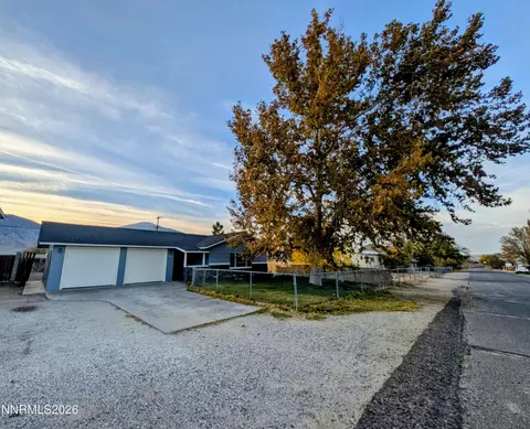367 Connelly St, Hawthorne, NV 89415