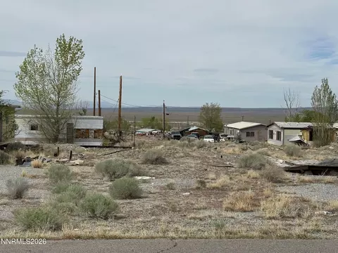 707 Del Vega St, Gabbs, NV 89409