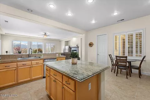 Kitchen - 10145 Burghley Ct, Reno, NV 89521 photo 5 of 7
