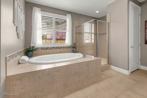 Bath - 1697 Crescent Pointe Ct, Reno, NV 89523 photo 2 of 6