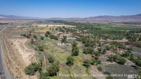 5 River Rd, Dayton, NV 89403