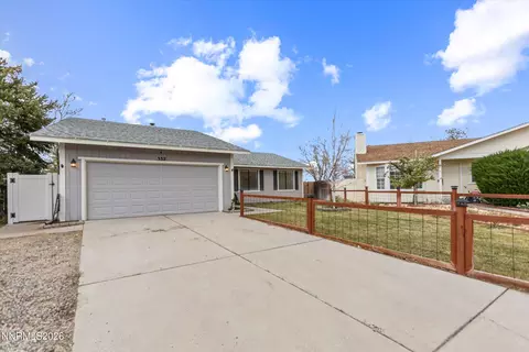 332 Woodside Ct, Dayton, NV 89403