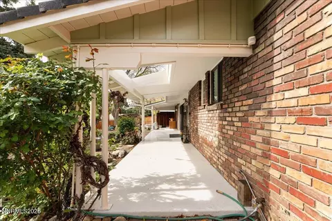 Exterior - 1840 Berkeley Dr, Reno, NV 89509 photo 13 of 17