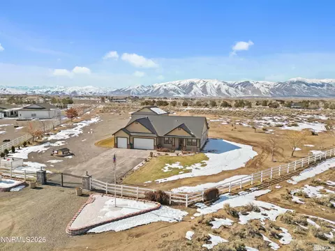 310 Eagle Pl, Smith, NV 89430