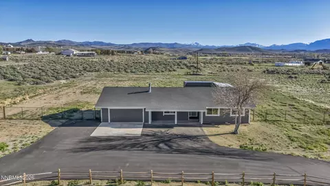 1777 Crockett Ln, Gardnerville, NV 89410