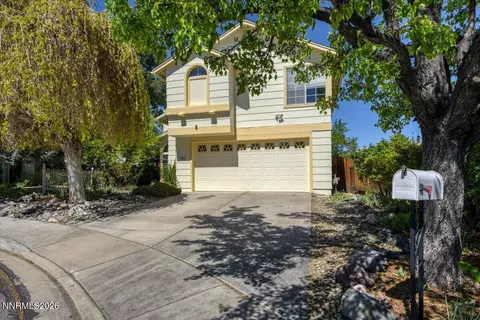 6325 Blue Lakes Ct, Reno, NV 89523