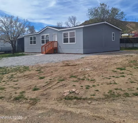 365 Martinez Dr, Sun Valley, NV 89433
