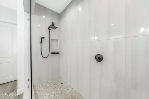 Bath - 2976 Ruby Desert Dr, Reno, NV 89521 photo 3 of 8
