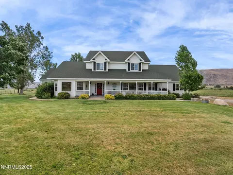 801 Larson Ln, Coleville, CA 96107