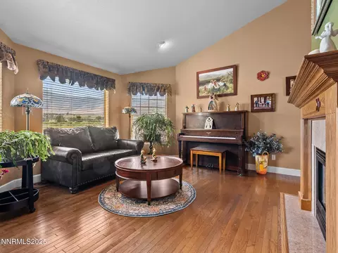 Living - 801 Larson Ln, Coleville, CA 96107 photo 4 of 4