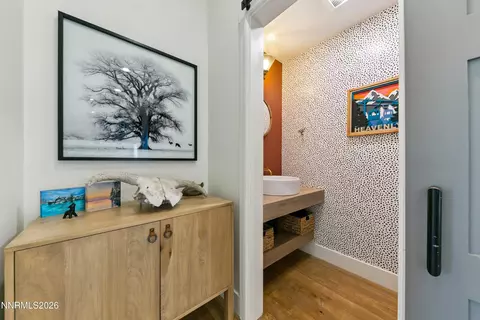 Entry Way - 110 Sequoia Dr, Stateline, NV 89449 photo 3 of 6