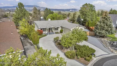 5445 N Scarsdale Cir, Reno, NV 89502