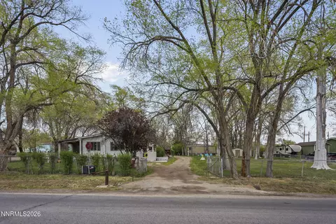 5620 Yukon Dr, Sun Valley, NV 89433