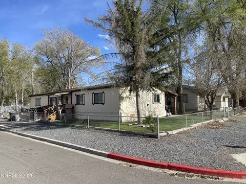 795 16th St, Lovelock, NV 89419