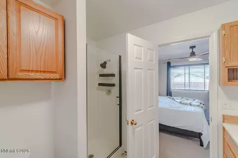 Bath - 3589 Haystack Dr, Carson City, NV 89705 photo 4 of 5