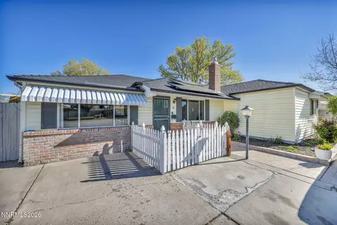 18 E Prater Way, Sparks, NV 89431