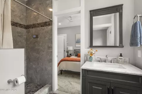 Bath - 2538 Cartwright Rd, Reno, NV 89521 photo 4 of 5