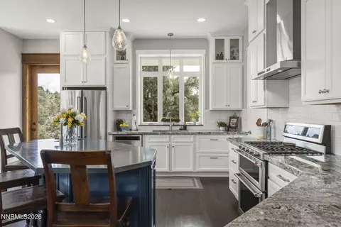 Kitchen - 2538 Cartwright Rd, Reno, NV 89521 photo 3 of 5