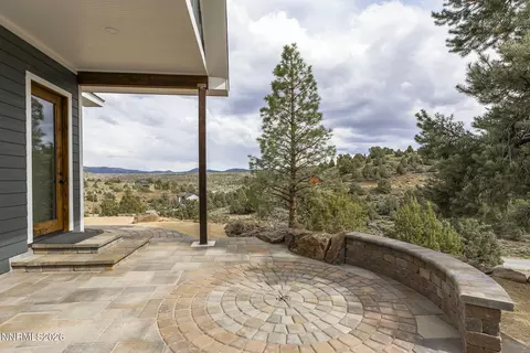Exterior - 2538 Cartwright Rd, Reno, NV 89521 photo 5 of 10
