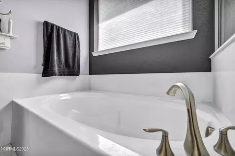 Bath - 1151 Dapple Dr, Minden, NV 89423 photo 6 of 10