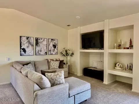 Living - 1147 White Oak Loop, Minden, NV 89423 photo 2 of 2