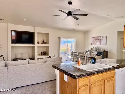 Kitchen - 1147 White Oak Loop, Minden, NV 89423 photo 3 of 3