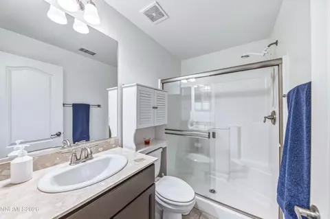 Bath - 2084 Whitecliff Dr, Reno, NV 89521 photo 1 of 5