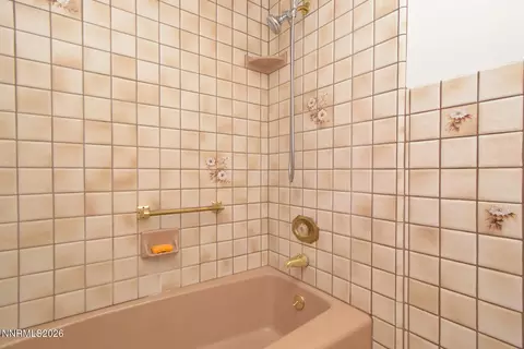 Bath - 10 E J St, Sparks, NV 89431 photo 4 of 4