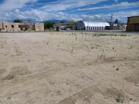 565 D St, Hawthorne, NV 89415
