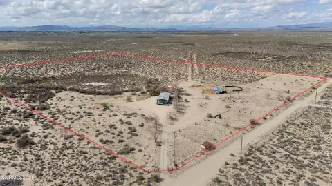 6877 Victor Dr, Fallon, NV 89406