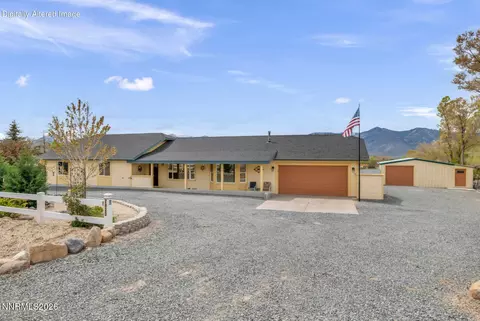 2820 Esaw St, Minden, NV 89423