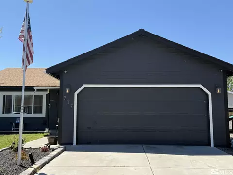 737 Hornet Dr, Gardnerville, NV 89460