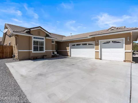 1472 Green River Ln, Fernley, NV 89408
