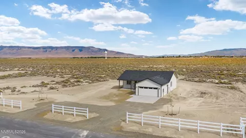 700 Emerald Ln, Battle Mountain, NV 89820