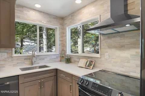 Kitchen - 226 S Benjamin Dr, Stateline, NV 89449 photo 3 of 5