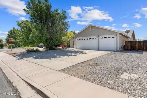 1406 Rosy Finch Dr, Spanish Springs, NV 89441