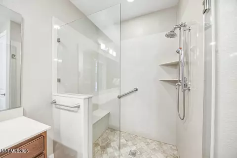 Bath - 9835 Hafflinger Ln, Reno, NV 89521 photo 3 of 4