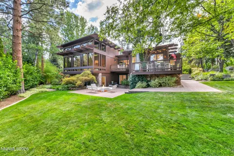 2040 Parkridge Cir, Reno, NV 89509