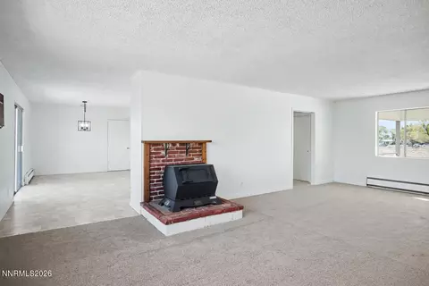 Living - 550 Wade Ln, Fallon, NV 89406 photo 1 of 2
