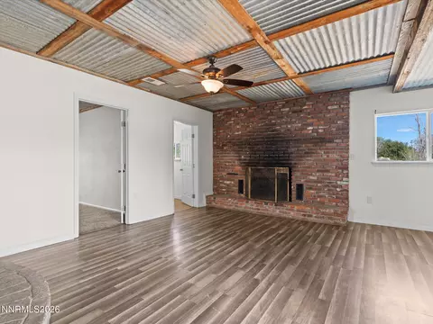 Living - 970 Mclean Rd, Fallon, NV 89406 photo 15 of 20