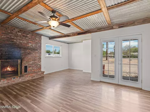 Living - 970 Mclean Rd, Fallon, NV 89406 photo 10 of 20