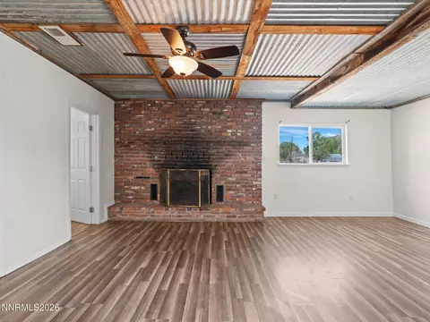 Living - 970 Mclean Rd, Fallon, NV 89406 photo 17 of 20