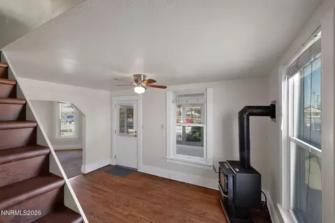 Entry Way - 1701 C St, Sparks, NV 89431 photo 2 of 3